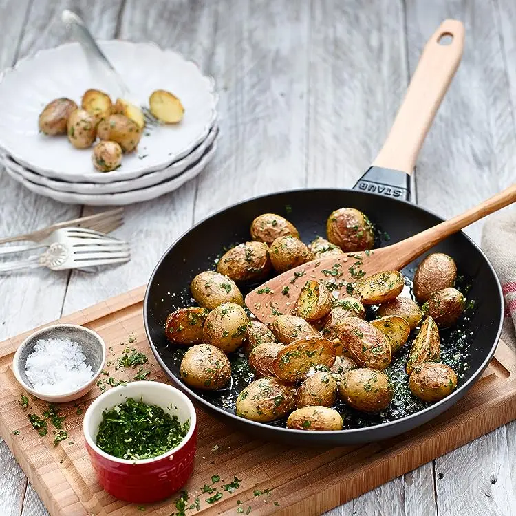 Sartenes Staub con Mango de Madera